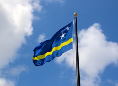The Blue Wave koorts:  Curaçao’s trots op het veld